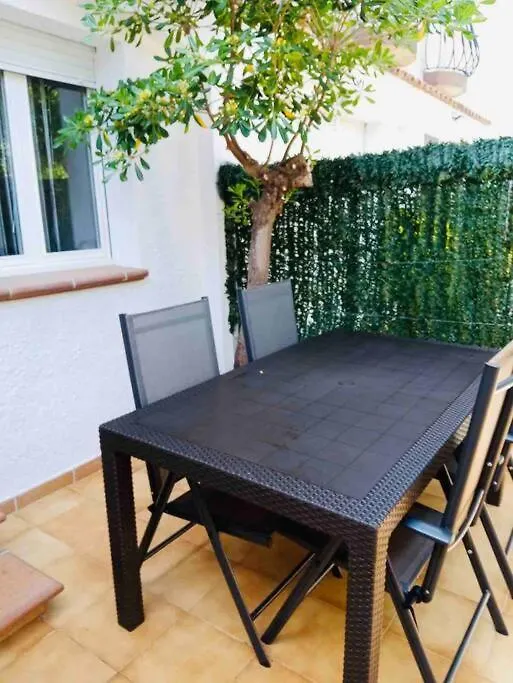 Precioso Apartamento En L'Escala Apartment Spain